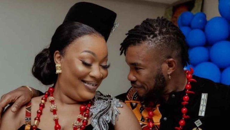 « Bébé, tu abuses », une vidéo de Josey et Serey Dié, après le retrait de la chanteuse des réseaux sociaux, fait sensation