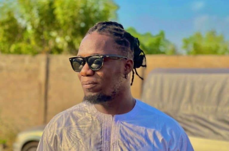 Bénin : « sorry, si je t’ai manqué de respect », Timinni dit ses vérités à Angélique Kidjo