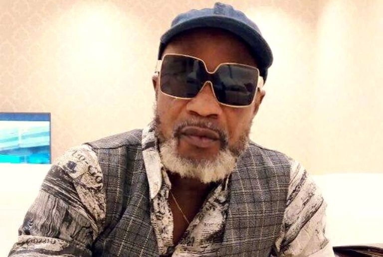 Koffi Olomidé : hommage aux victimes de son concert de 2003 au Bénin 20 ans après, il donne les raisons du retard