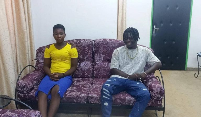 Aïcha Trembler : RFI honore DJ Domi