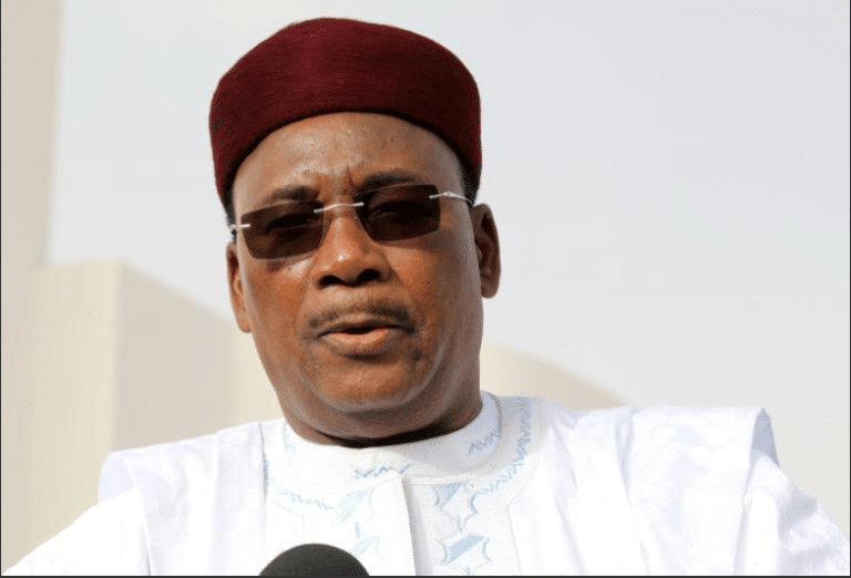 Niger : accusé de complicité dans le coup d&rsquo;État, l&rsquo;ancien président Mahamadou Issoufou réagit