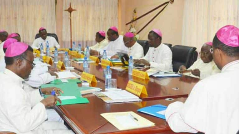 Bénédiction des couples homosexuels : la Conférence épiscopale du Bénin se dresse contre la décision du Vatican