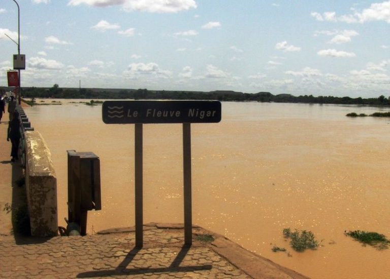 Bénin : le chavirement d’une pirogue fait deux morts à Malanville