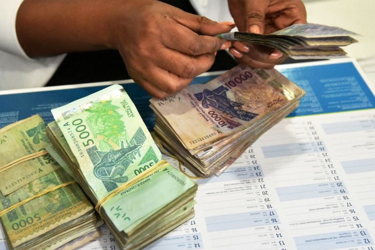 Cameroun : augmentation du Smig pour les agents de l’État