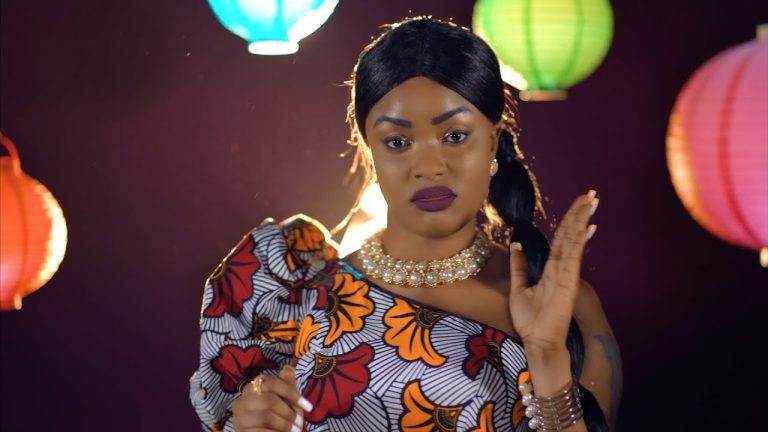 La Chanteuse Rocky Gold met fin à sa carrière musicale
