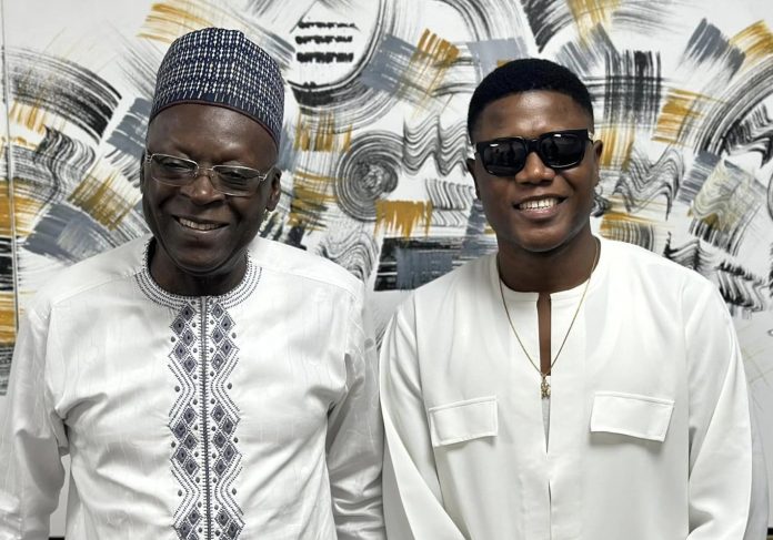 Bénin : le chanteur Nikanor reçu par le ministre Abdoulaye Bio Tchané