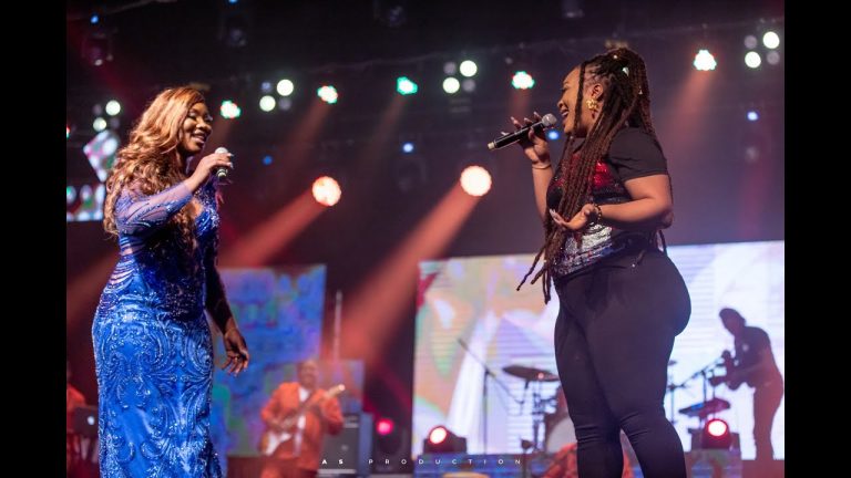 Les fans de Roseline Layo font une demande à Josey