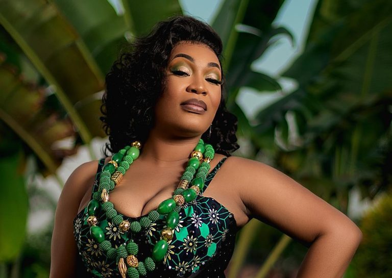Josey fait une grande offre à ses fans