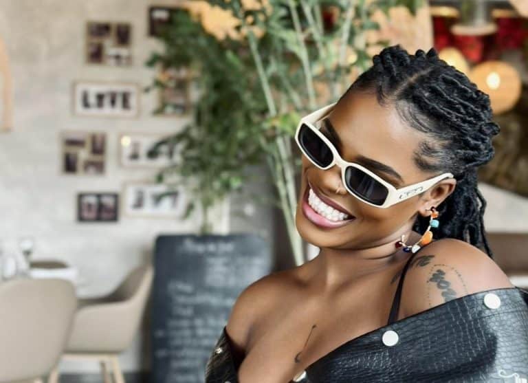 Après Fanicko, la chanteuse ivoirienne Ayanne s’est fiancée à un autre (vidéo)