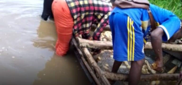 Bénin : une barque chavire avec plus de trente paysans à bord