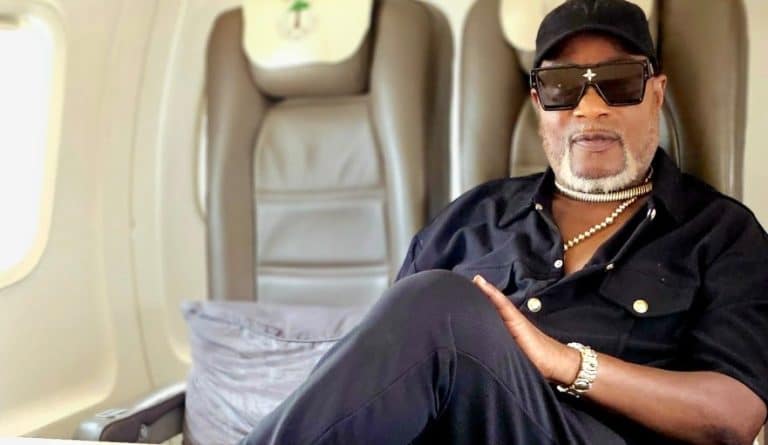 Koffi Olomide annonce la sortie de 02 livres !