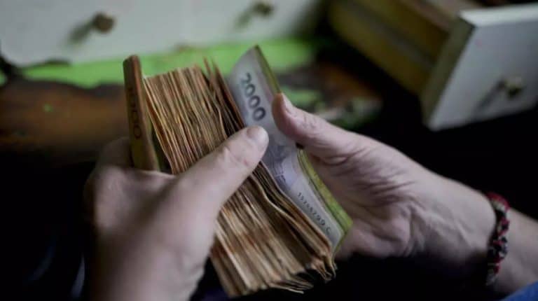 Une prime de 100 000 dollars pour la capture d’un opposant