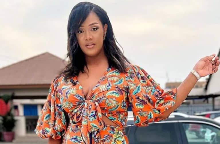 Côte d’Ivoire : l’actrice Aurélie Eliam brise un lourd secret sur sa carrière