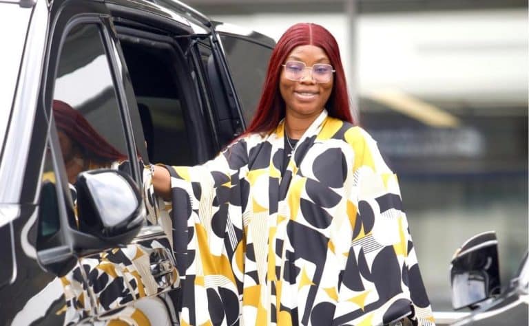 Entre Himra et Didi B, Roseline Layo choisit la Côte d’Ivoire !