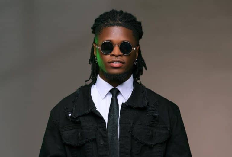 Santrinos Raphael fait un deal hilarant avec ses fans