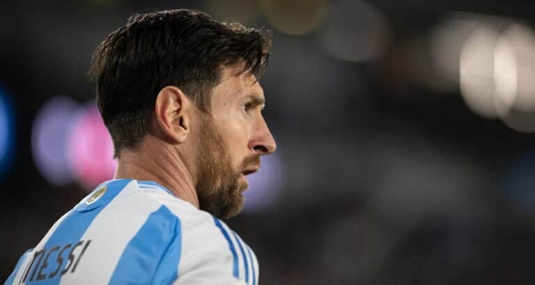 En larmes, Lionel Messi fait ses adieux inoubliables à l’Argentine