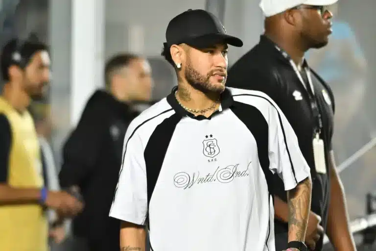 Neymar au cœur d'une polémique après une ridicule proposition à Key Alves
