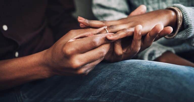 Nigeria : la justice ordonne un mariage forcé à 02 Tiktokeurs après la fuite de leur sextape