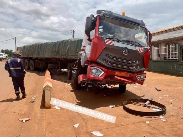 Au moins 20 morts après le renversement d'un camion-citerne à Bimbo